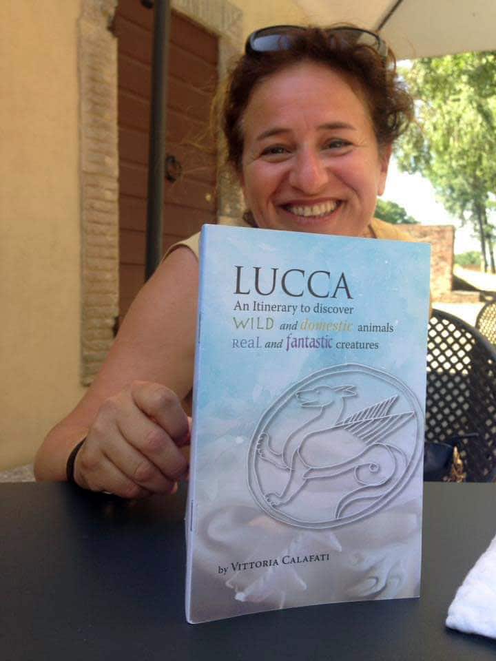 Vittoria Calafati with a book